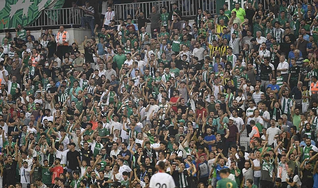 Bursaspor - Tarsus İdman Yurdu maçı biletleri bugün satışa çıkıyor