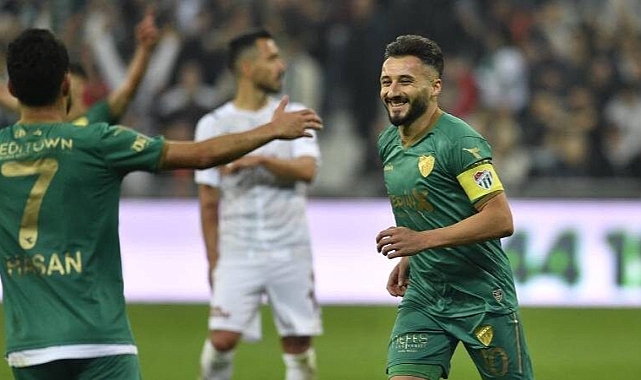 Derbinin güleni Bursaspor oldu