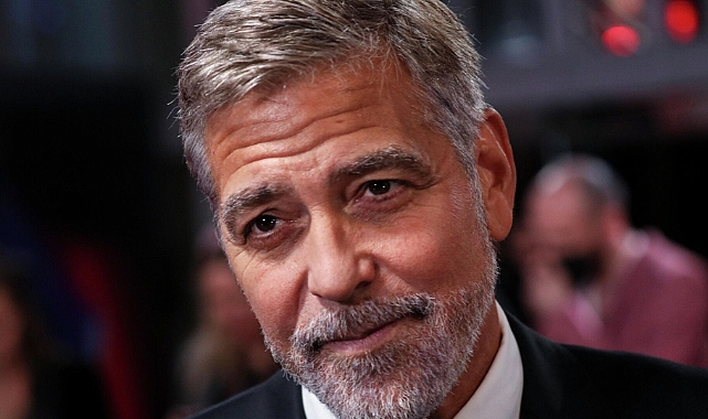 George Clooney, Brad Pitt'e hak verdi: Bence de ben dünyanın en yakışıklı erkeğiyim