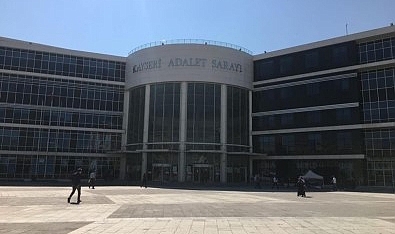 Hırsızlık için girdikleri evde ev sahibini öldüren 4 sanık yeniden hakim karşısında