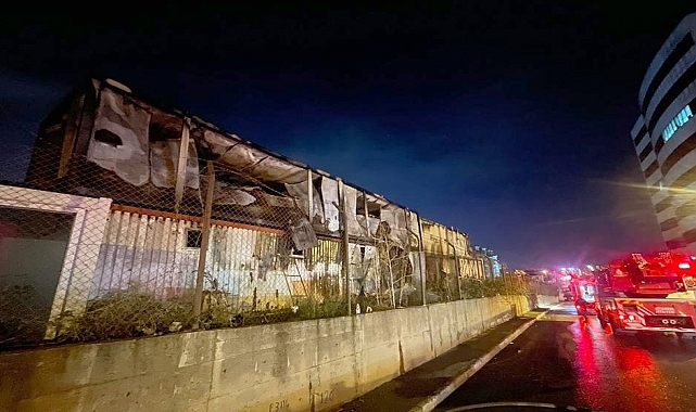 İstanbul'da işçilerin kaldığı konteynerlerde çıkan yangın söndürüldü