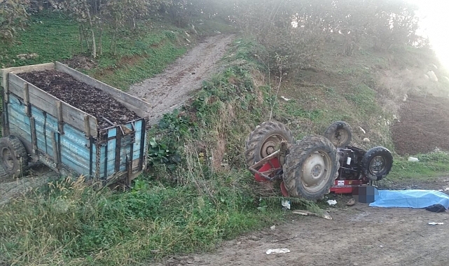Sakarya'da devrilen traktörün altında kalan kişi yaşamını yitirdi
