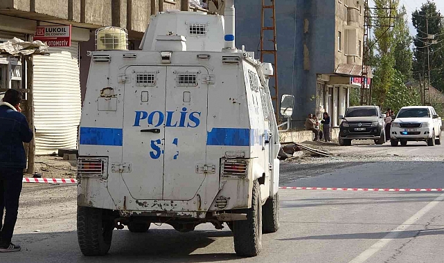 Yüksekova'da faciadan dönüldü: 2 yaralı