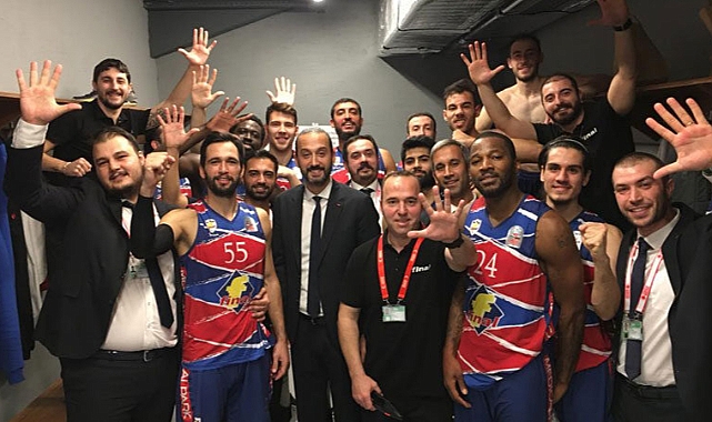 Bursa ekibi zirvede tek başına kaldı
