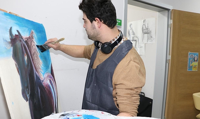 Down sendromlu ressam 20 portre siparişi aldı
