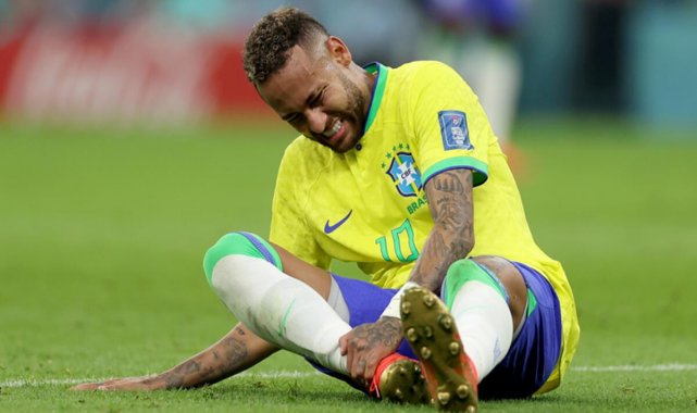 Dünya Kupası'nda İsviçre ile karşılaşacak Brezilya'da Neymar'dan kötü haber