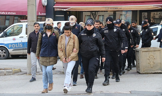 Eskişehir'de terör propagandası yapmaktan gözaltına alınan 8 şüpheliden 4'ü tutuklandı
