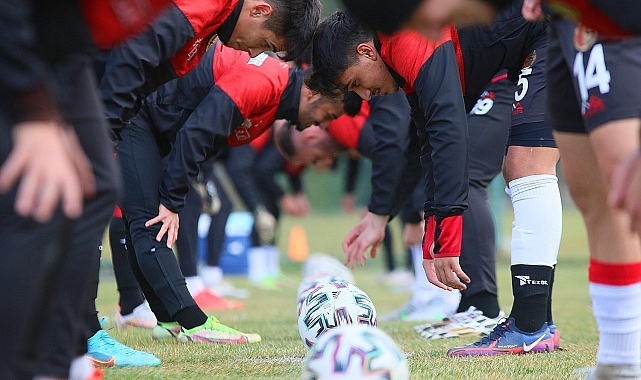 Eskişehirspor, Yeni Mersin İdman Yurdu maçı hazırlıklarını tamamladı