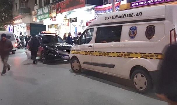 Kucağında bebeğiyle yürürken vurulan kadın hayatını kaybetti