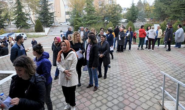 Öğretmenlik Kariyer Basamakları Sınavı başladı