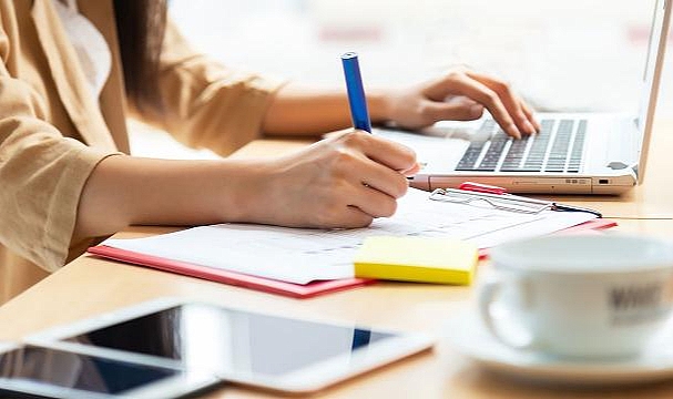 AÖL sınavlarında kopya çeken 60 bin öğrencinin sınavı iptal edildi