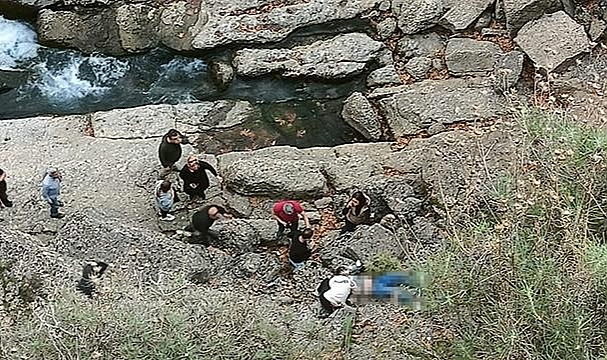 Fotoğraf çekmek isterken dengesini kaybedip uçurumdan düşen turist öldü