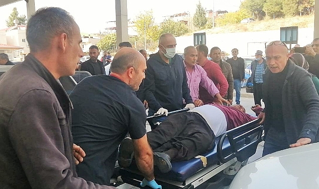 İşçileri taşıyan traktör devrildi: 35 yaralı