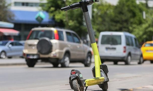 İstanbul'da scooter düzenlemesi: Hız sınırı 20 km'ye düşürüldü