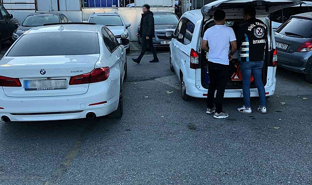 Maltepe'de ambulansa yol vermeyen sürücüye cezai işlem