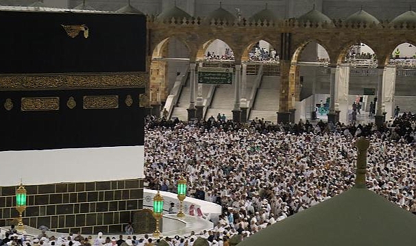 Suudi Arabistan, Türk vatandaşları için umre ziyaretini kolaylaştıracak