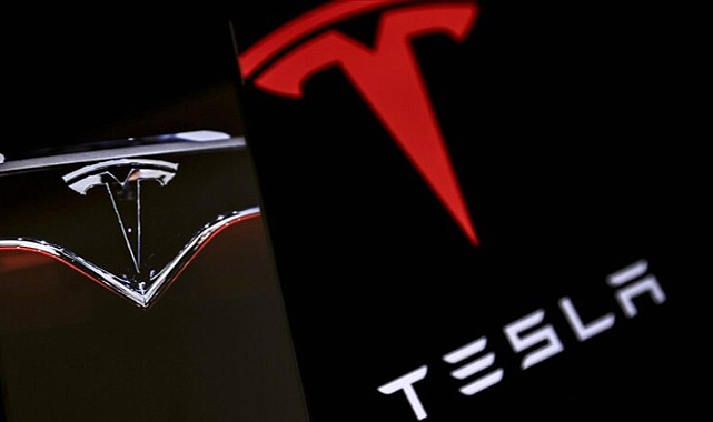 Tesla 400 binden fazla aracı geri çağırdı