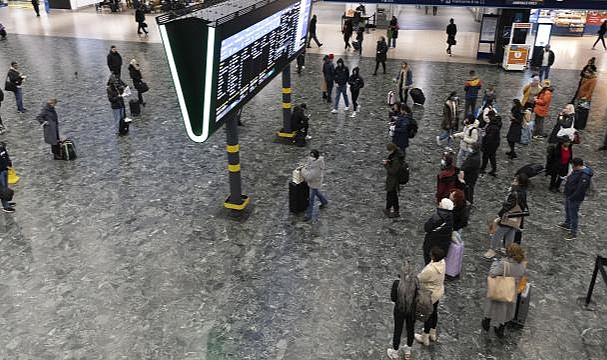 ABD ve İngiltere'de grev dalgası büyüyor