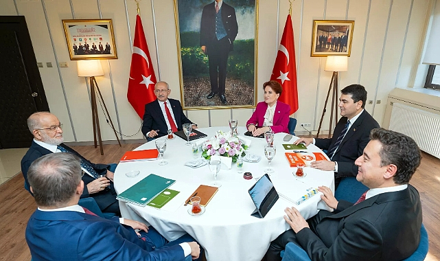Altılı masanın son toplantısında 'milletvekili listeleri' gündemi: 'Seçime 3 partiyle girilebilir'