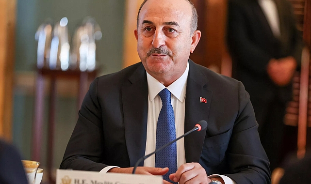 Bakan Çavuşoğlu: İsveç'in karar vermesi lazım, bu ortamda üçlü toplantının bir anlamı olmaz