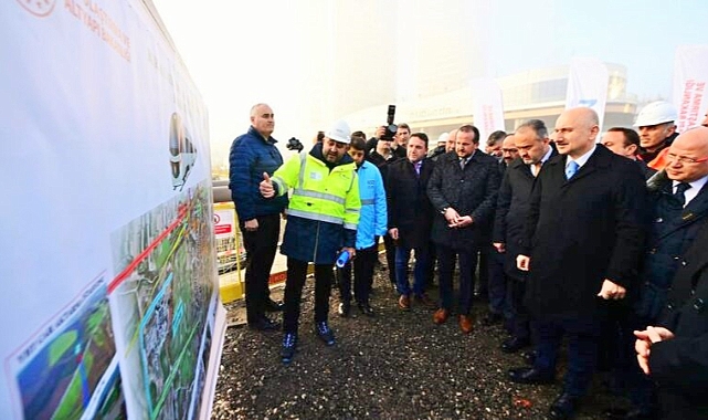 Bakan Karaismailoğlu Bursa’da açıkladı; Bursaray’a yeni iki istasyon
