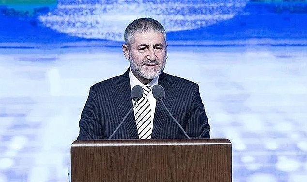 Bakan Nebati'den tüm işletmelere indirim çağrısı