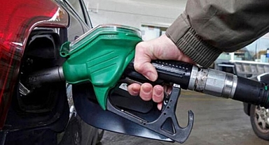 Benzine zam yapıldı