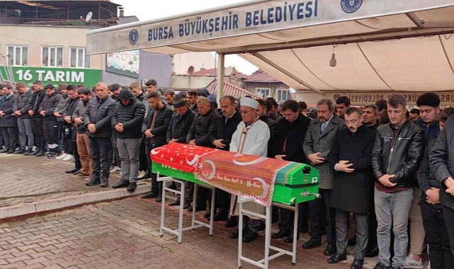 Bursa'da kazada ölen genç gözyaşlarıyla uğurlandı