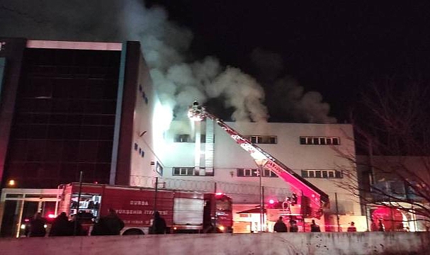Bursa'da tekstil fabrikasında yangın