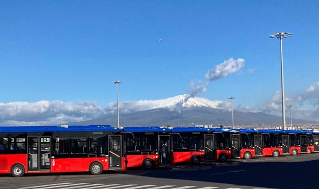 Bursa'dan İtalya’ya ilk elektrikli otobüs teslimatı
