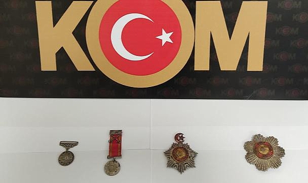 Çanakkale'de Osmanlı dönemine ait madalyalar ele geçirildi