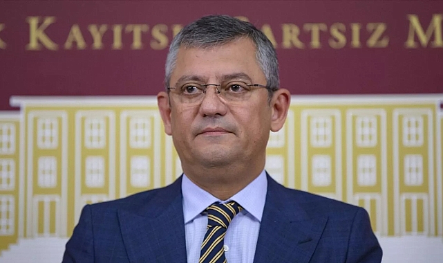 CHP'li Özgür Özel'den Bakan Soylu'ya 'trol ordusu' suçlaması
