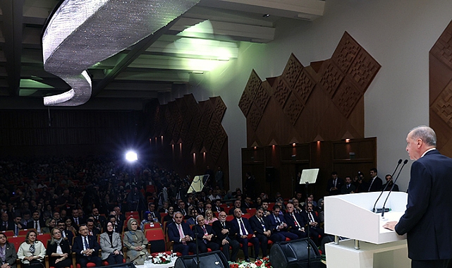 Cumhurbaşkanı Erdoğan: Türkiye'nin zengin kültür iklimini tek tipleştiren mahalle baskısını reddediyoruz