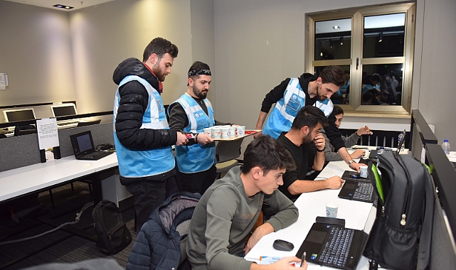 Ders çalışmaya 'salep' molası