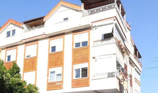 Gurbetçi ailelerin Türkiye'deki evlerini kiralamışlar