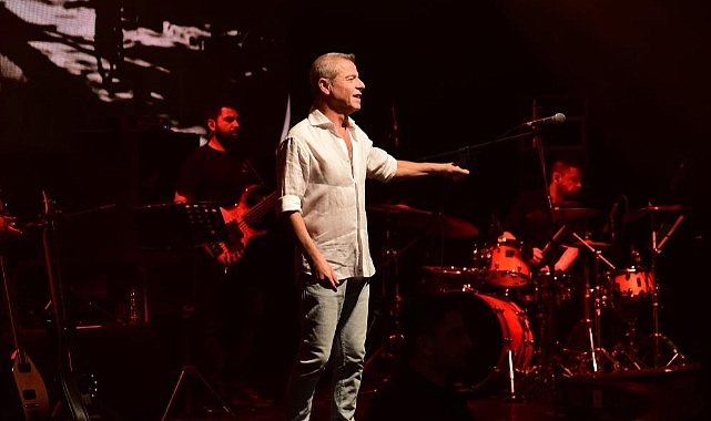 Levent Yüksel Bursalıları coşturdu