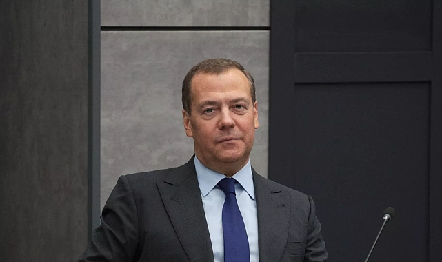 Medvedev: Zelenskiy'in ifadeleri Batı'dan ‘sadaka’ almaya yönelik