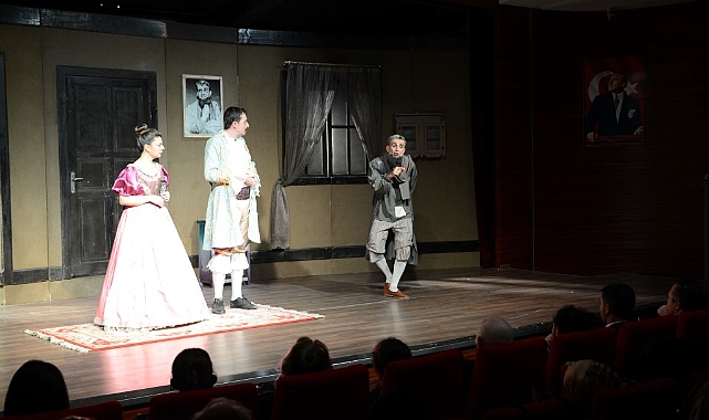 Moliere'nin Cimrisi İnegöl'de kahkaha tufanı yaşattı