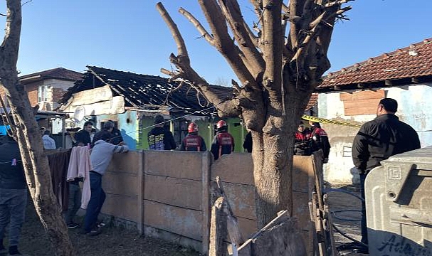 Müstakil evde yangın: Bebek hayatını kaybetti