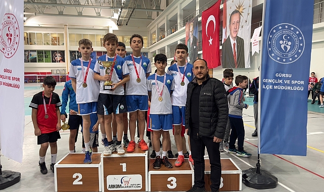 Osmangazili badmintonculardan yeni başarı