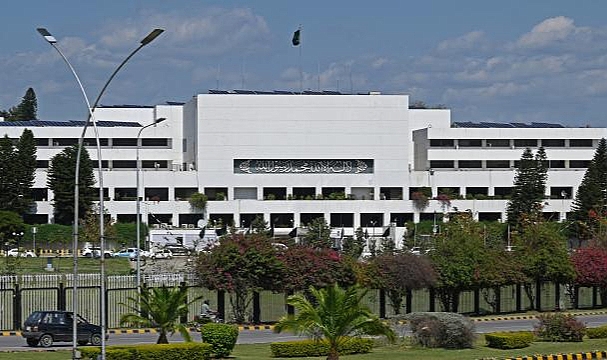 Pakistan'da enerji tasarrufu kapsamında iş yerleri erken kapanacak