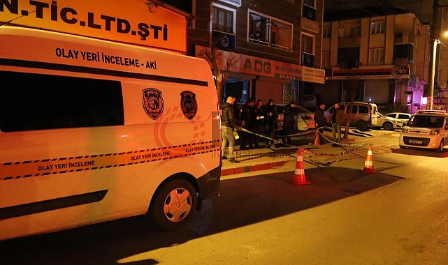 Tartıştığı şahsa kurşun yağdırdı, yoldan geçen vatandaş yaralandı