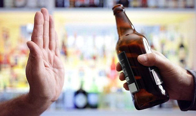 Uzmanlardan içki şişelerine 'kanser uyarısı' konulması teklifi