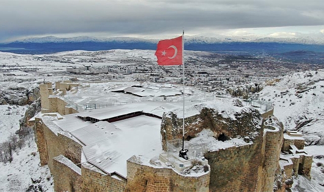 3 büyük deprem gören 5 bin yıllık tarihi mahallede tek taş bile düşmedi