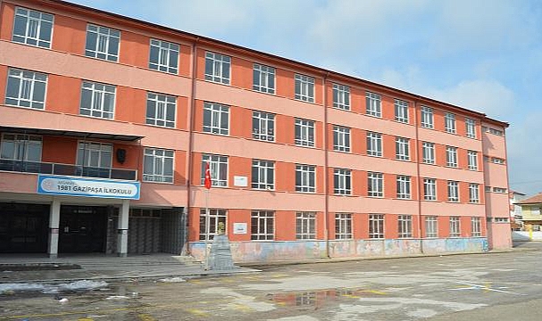 Aksaray'da 3 okula 'deprem riski' tahliyesi