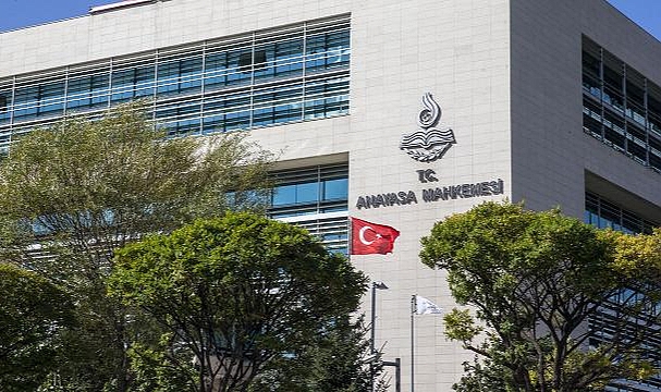 Anayasa Mahkemesi Başkanı yeniden Zühtü Arslan oldu