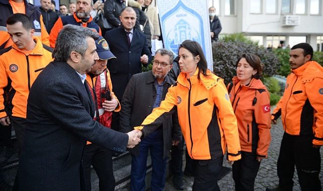 Başkan Yılmaz kahramanları karşıladı