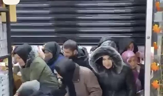 Bursa'da alışveriş çılgınlığı