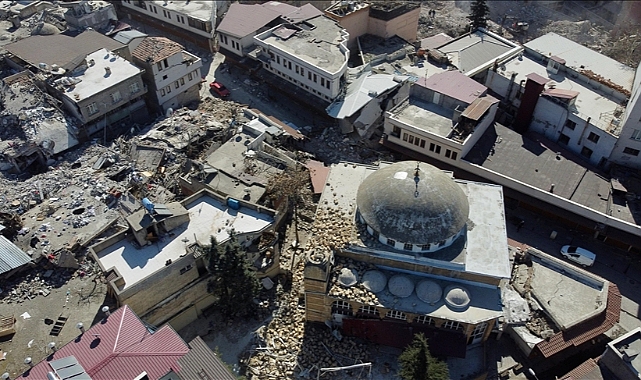 Depremler Tarihi Maraş Çarşısı'na da zarar verdi