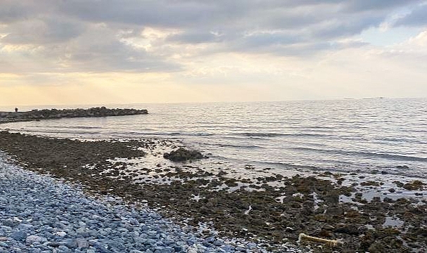 Hatay'da deniz çekildi